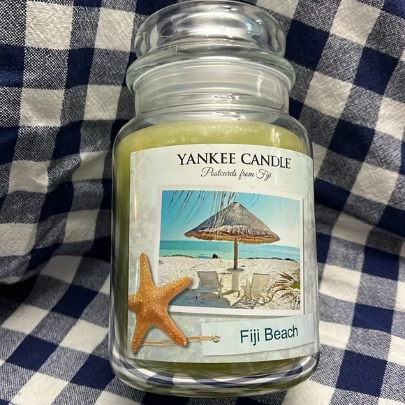 Yankee Candle Fiji Beach 22oz jar candle - Picture 1 of 5